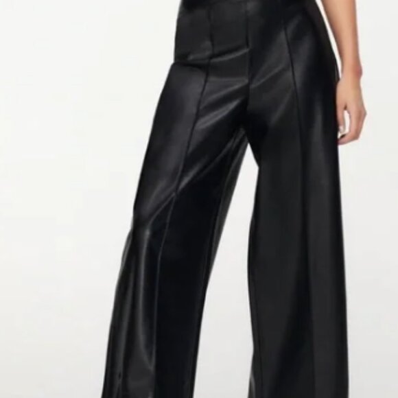 Zara Black Faux Leather Culottes Size Small - Picture 2 of 6